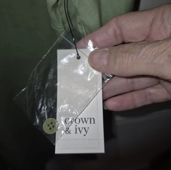 CROWN & IVY 100% LYOCELL Button-Up Shirt - Picture 9 of 10